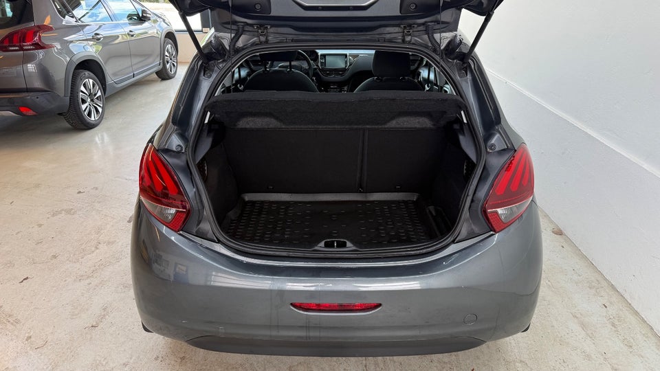 Peugeot 208 1,2 VTi 82 Allure Sky 5d