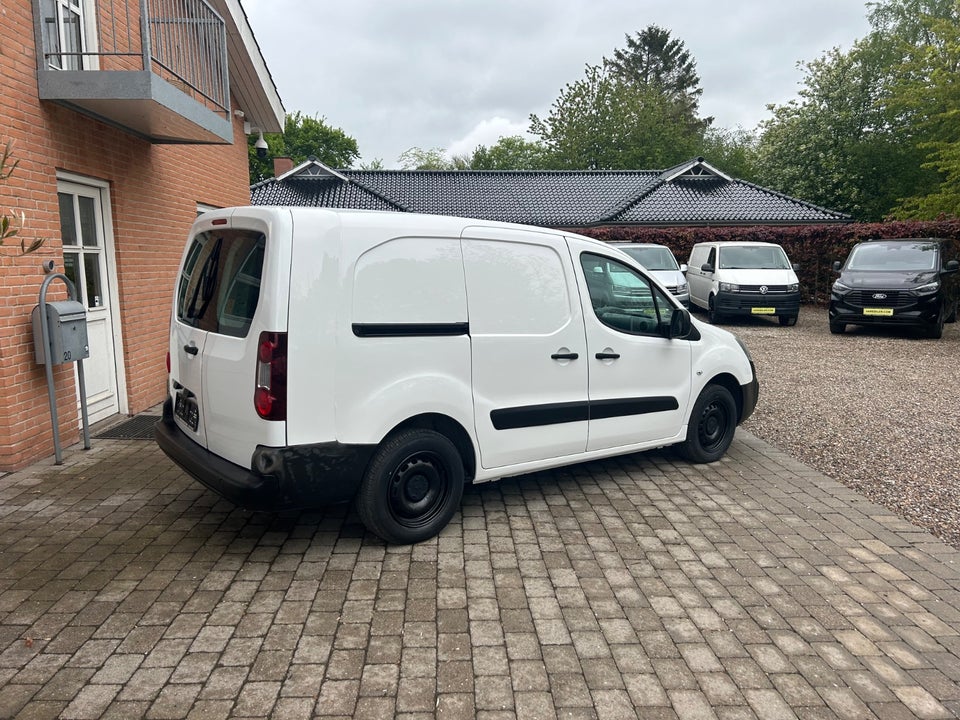Peugeot Partner 1,6 BlueHDi 100 L2 Flex Van 5d