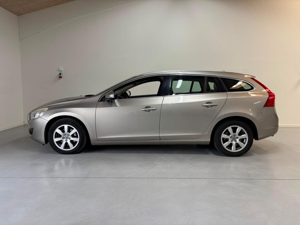 Volvo V60 2,0 D3 163 Summum aut. 5d