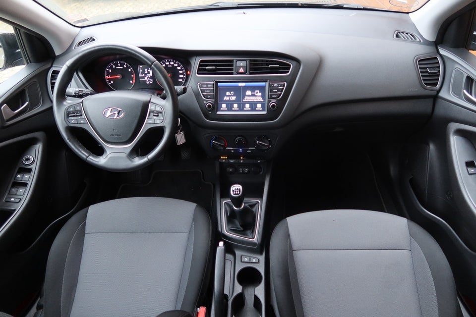 Hyundai i20 1,25 Style 5d