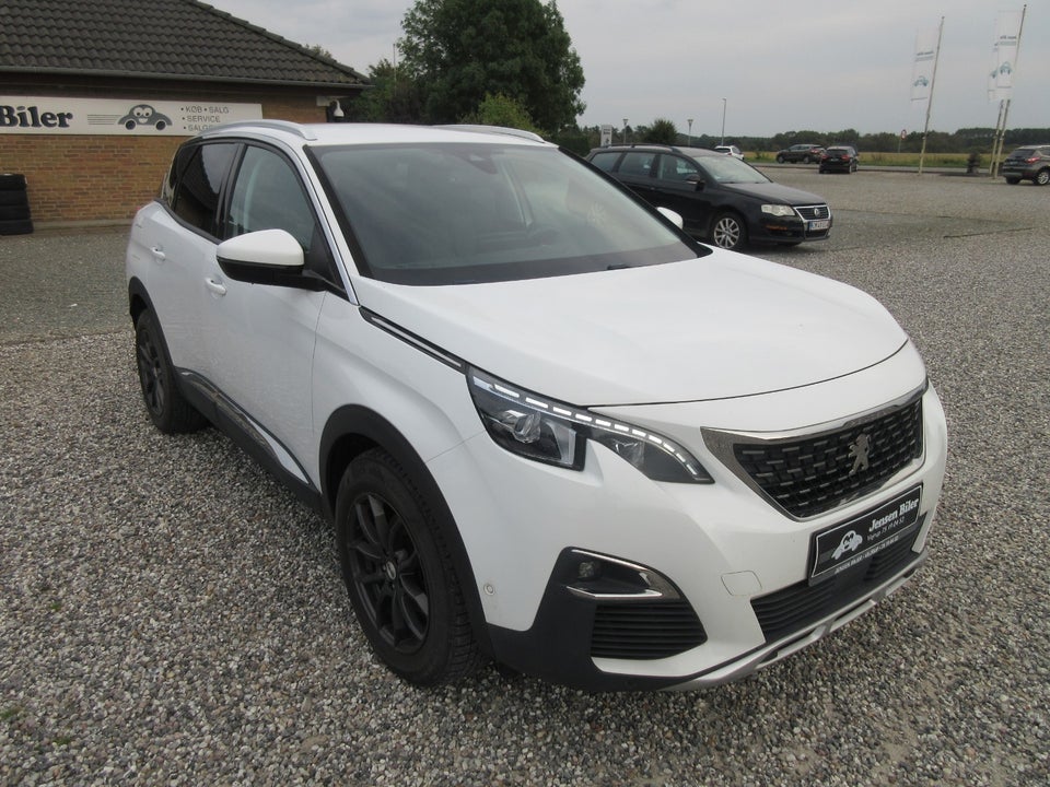 Peugeot 3008 1,5 BlueHDi 130 Allure Pack 5d