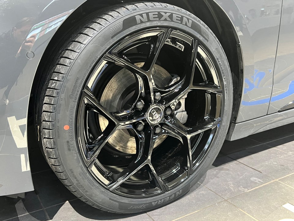 Audi A6 e-tron S-line Avant 5d