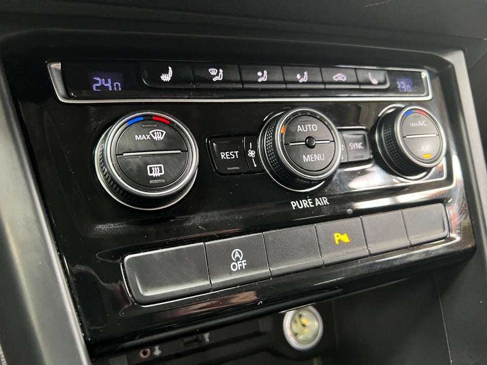 VW Touran 2,0 TDi 150 Comfortline 7prs 5d