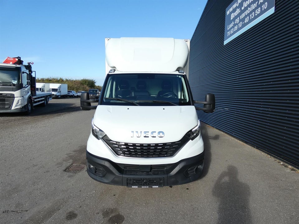 Iveco Daily 2,3 35S16 Alukasse m/lift AG8 2d
