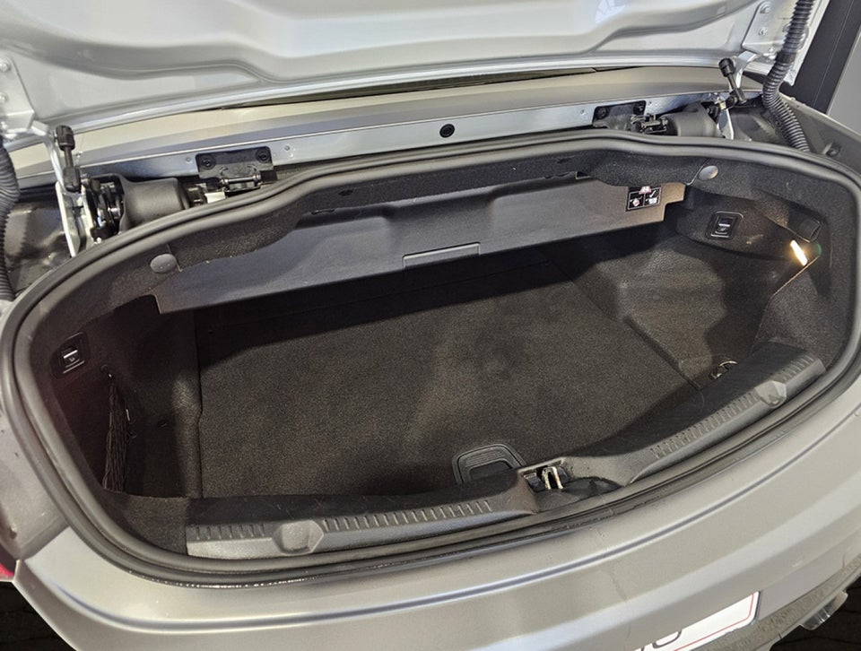 Mercedes E200 2,0 Cabriolet aut. 2d