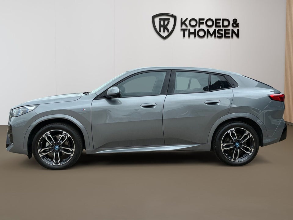 BMW iX2 eDrive20 M-Sport 5d