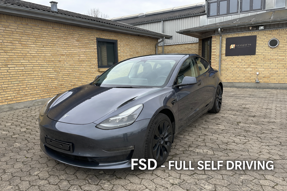 Tesla Model 3 Long Range AWD 4d