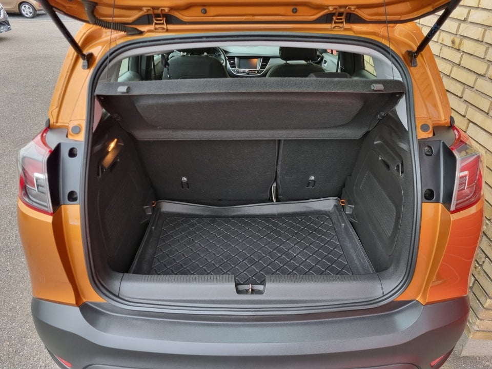 Opel Crossland X 1,2 T 130 Enjoy 5d