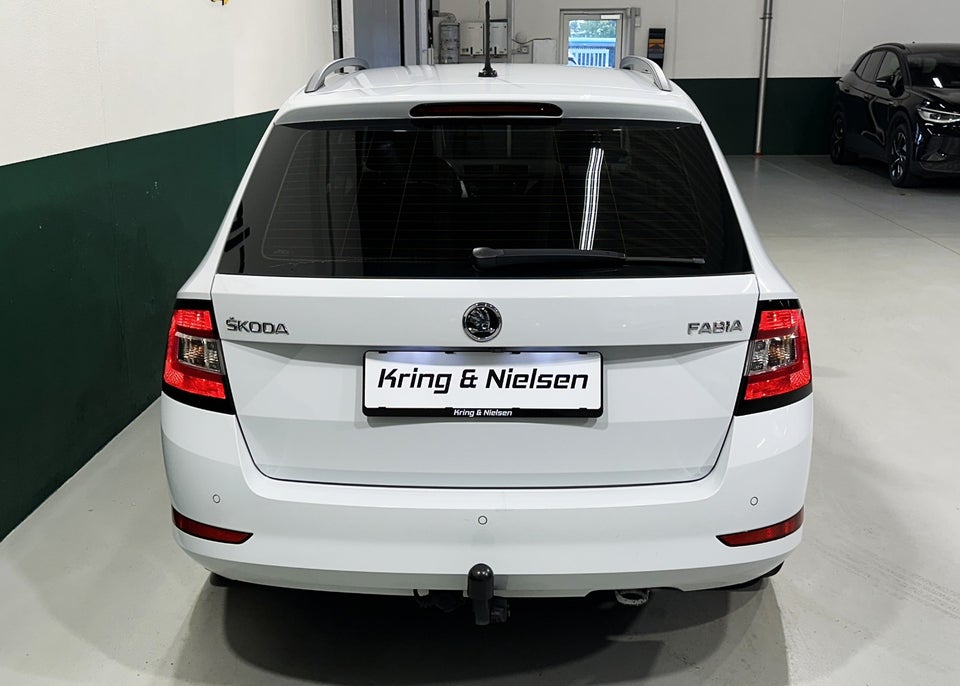 Skoda Fabia 1,0 TSi 110 Ambition Combi DSG 5d