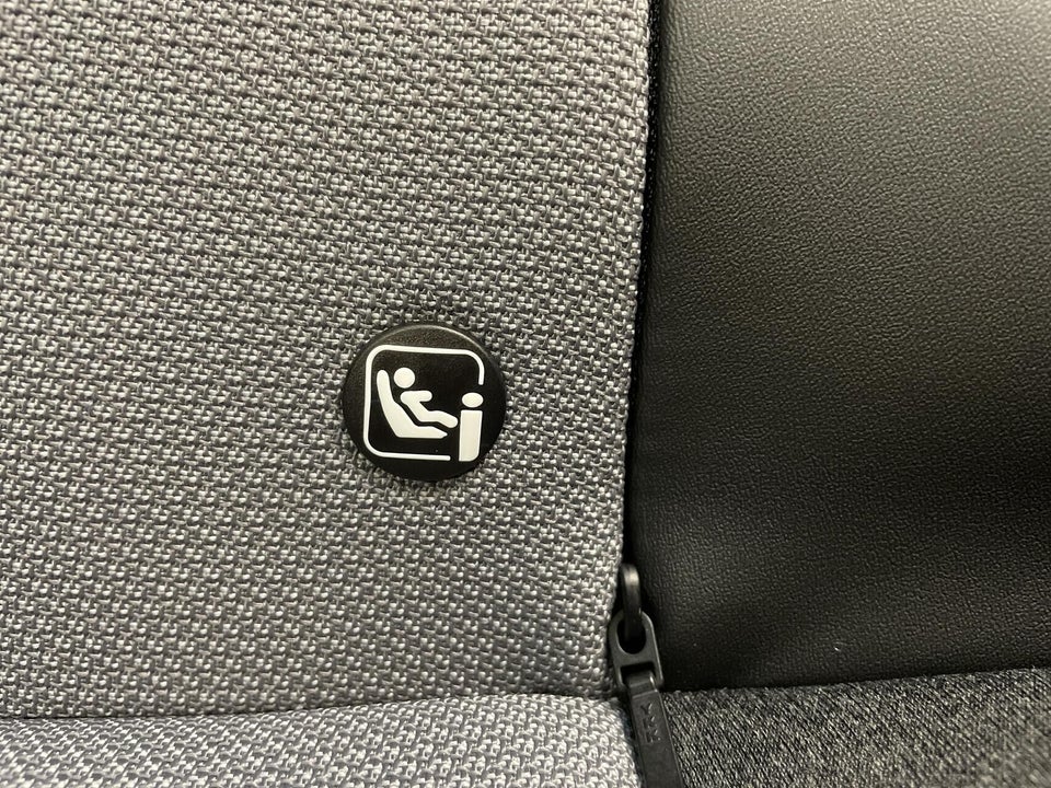 Opel Grandland-e 73 GS Sky 5d