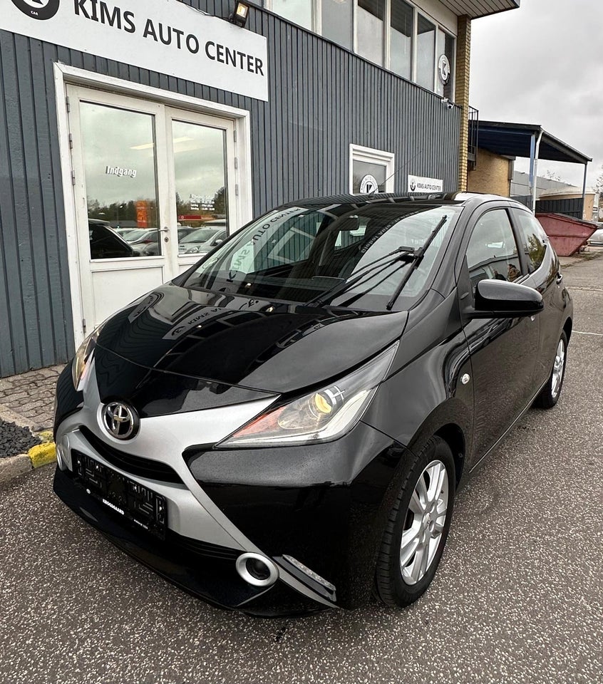 Toyota Aygo 1,0 VVT-i x-black II 5d