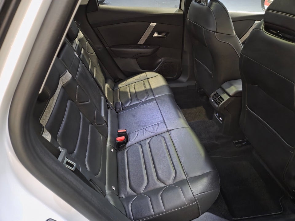 Citroën ë-C4 X 50 Palais Sky 4d