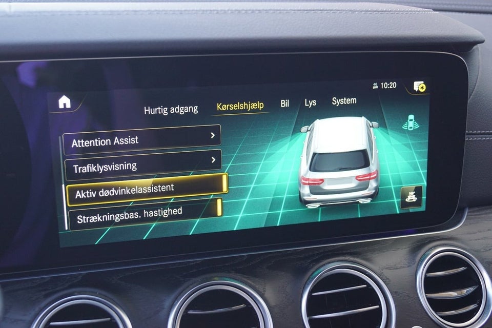 Mercedes E300 de 2,0 AMG Line stc. aut. 5d