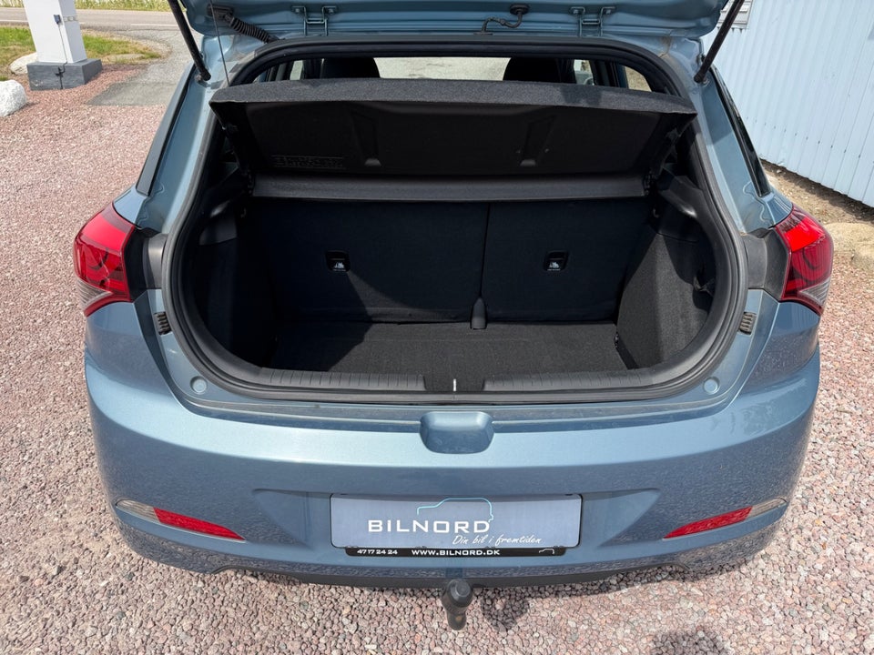 Hyundai i20 1,25 Fresh 5d