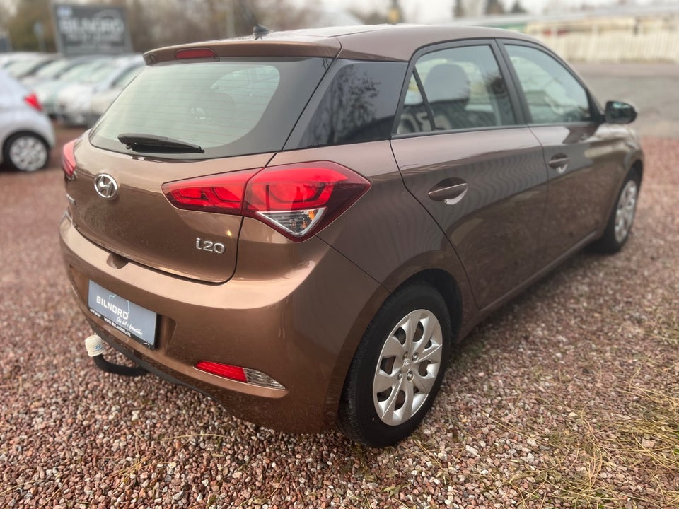Hyundai i20 1,25 Spring 5d