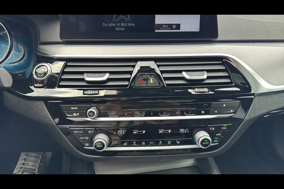 BMW 530d 3,0 Touring M-Sport aut. 5d