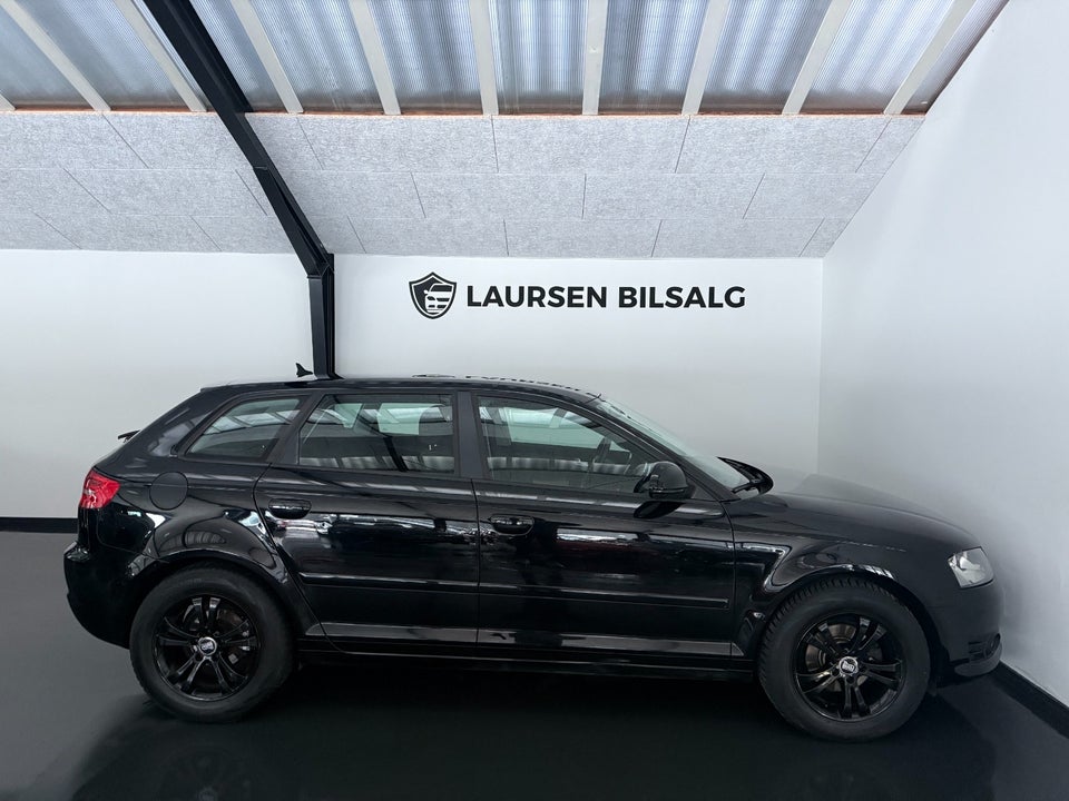 Audi A3 1,6 TDi Ambiente Sportback 5d