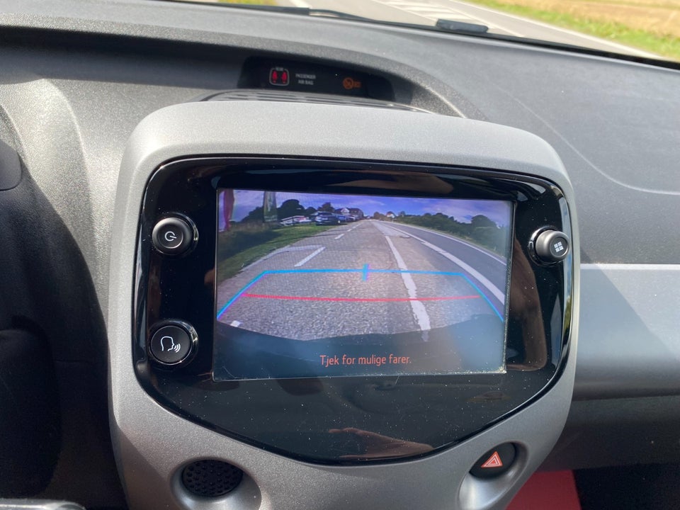 Toyota Aygo 1,0 VVT-i x-press 5d