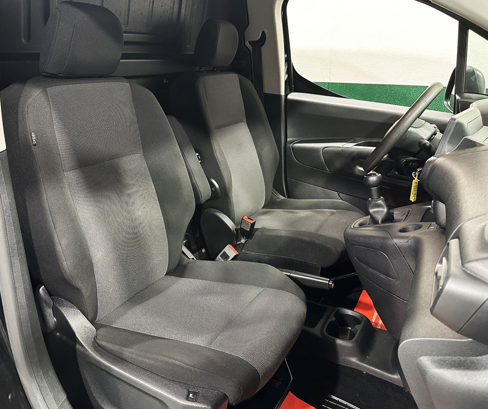 Toyota ProAce City 1,5 D 75 Medium Base 5d