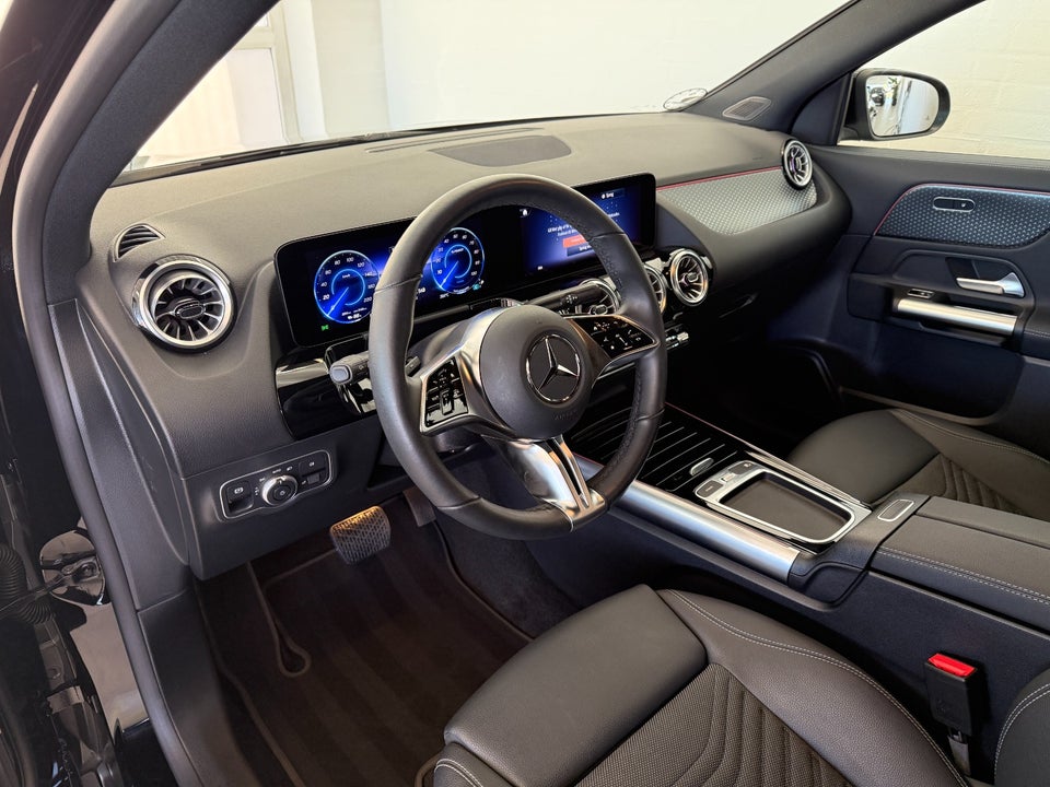 Mercedes EQA250 Progressive 5d