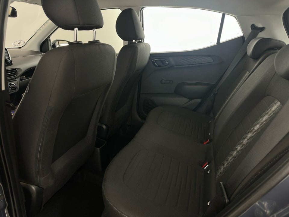 Hyundai i10 1,0 MPi Essential AMT 5d