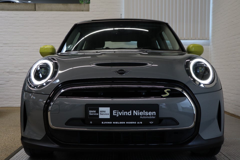 MINI Cooper SE Camden Edition 3d