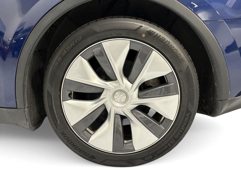 Tesla Model Y RWD 5d