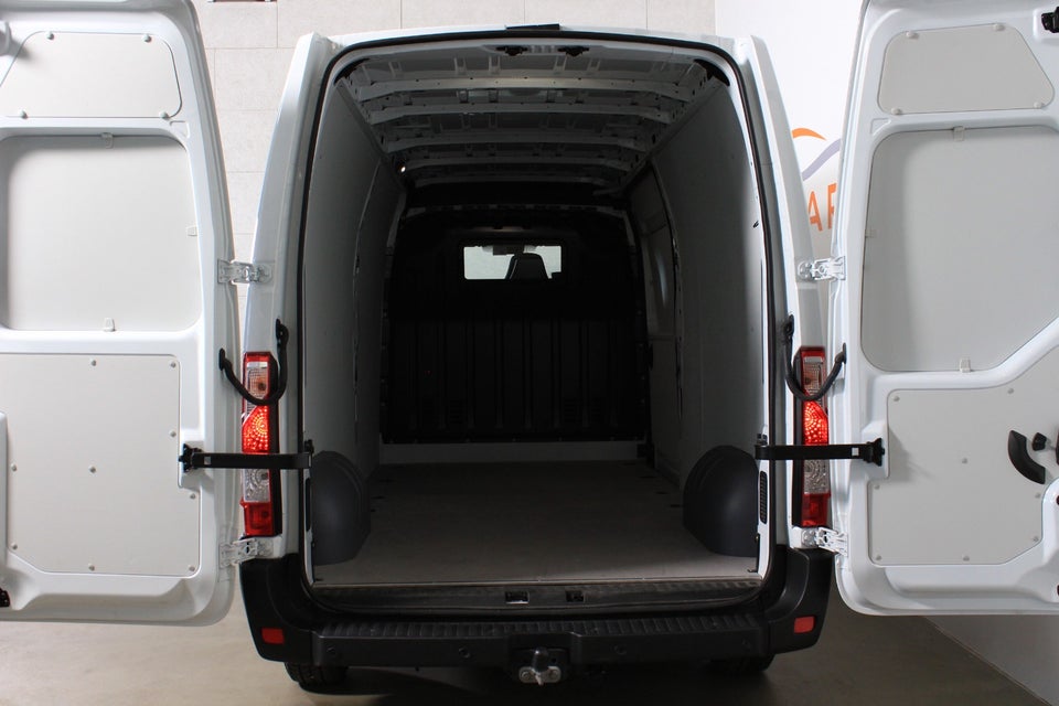 Nissan Interstar 2,3 dCi 150 L3H2 N-Connecta Van