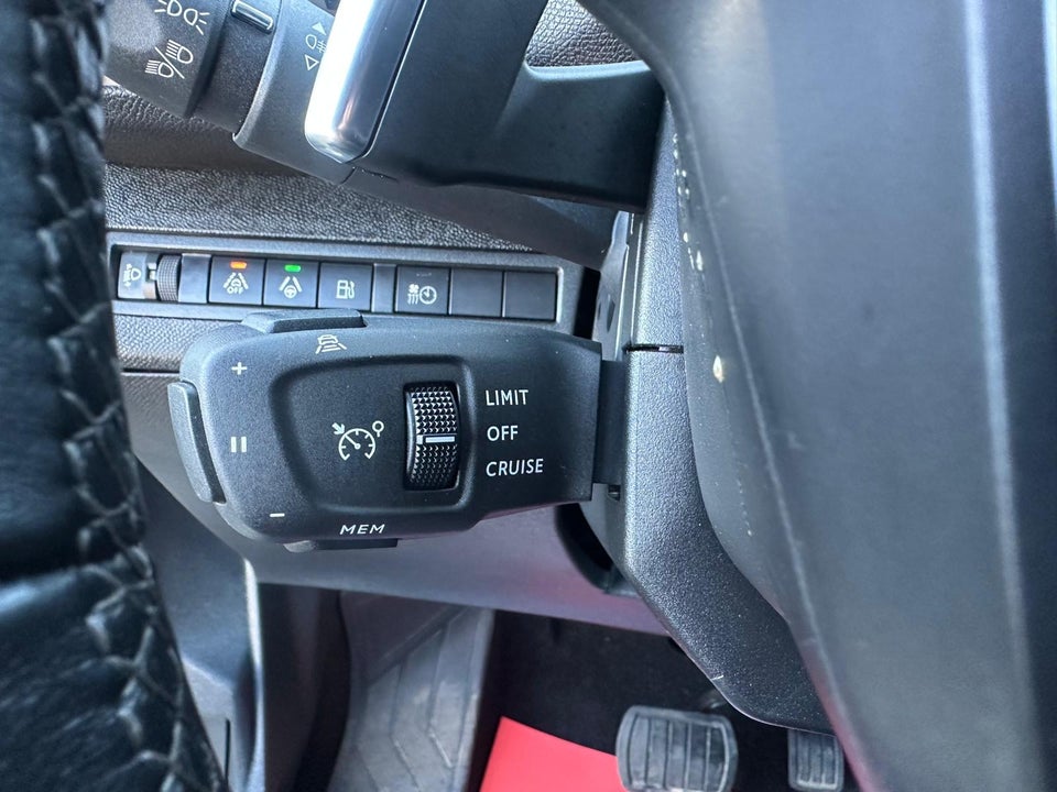 Peugeot 3008 1,6 Hybrid Allure Pack EAT8 5d