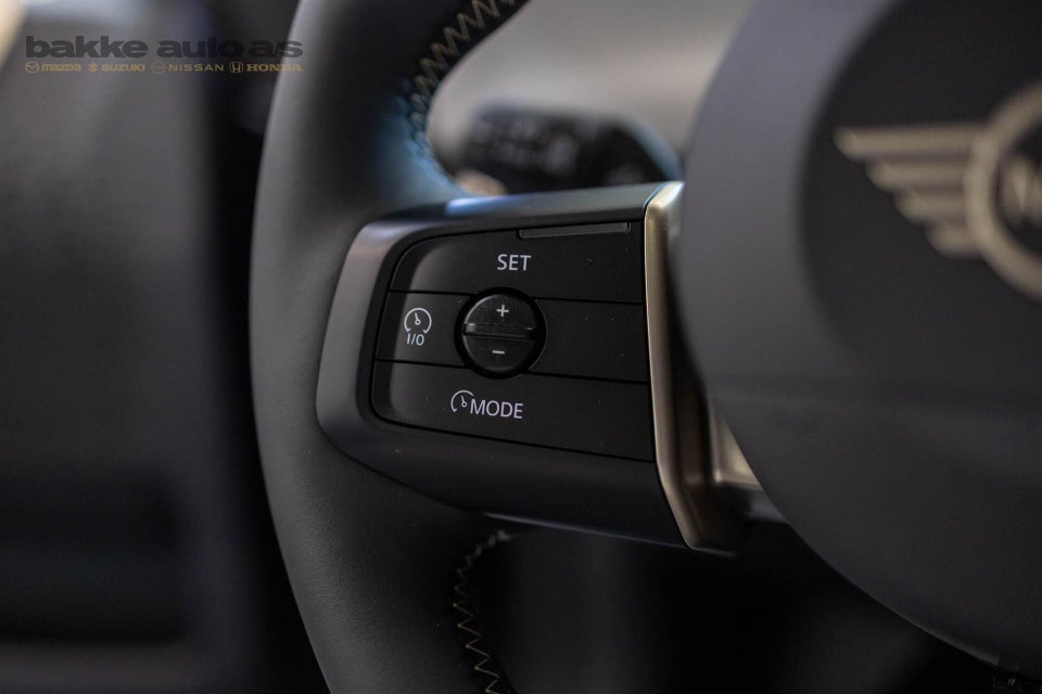 MINI Cooper SE Favoured Trim XL 3d