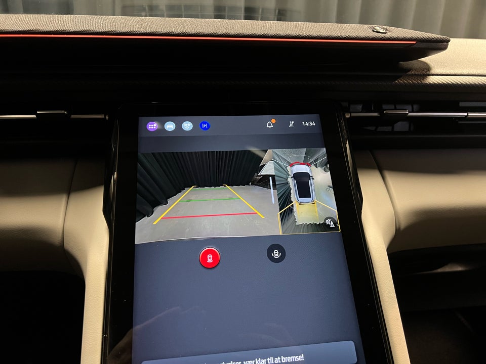 Ford Explorer 77 Premium Extended Range 5d