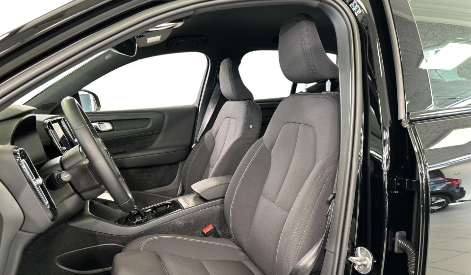 Volvo XC40 P6 ReCharge Core 5d