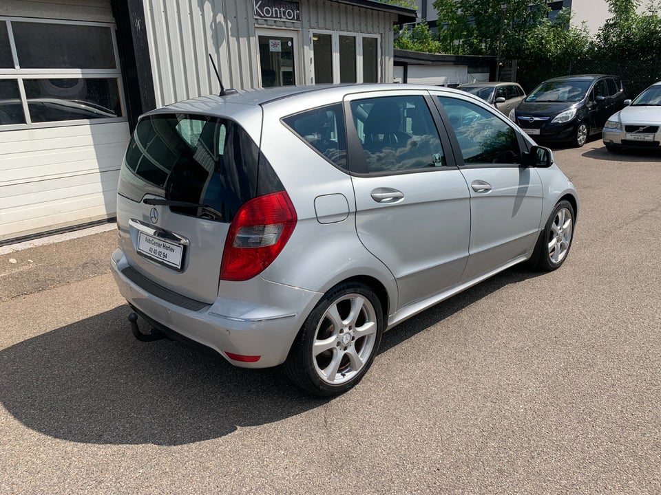 Mercedes A180 1,7 Avantgarde aut. BE 5d