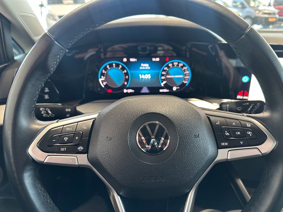 VW Golf VIII 1,5 TSi 130 Life 5d