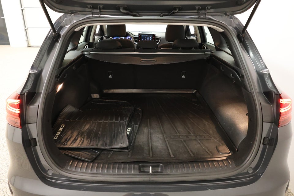 Kia Ceed 1,6 PHEV Prestige SW DCT 5d
