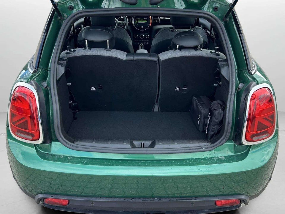 MINI Cooper SE Classic Trim 3d