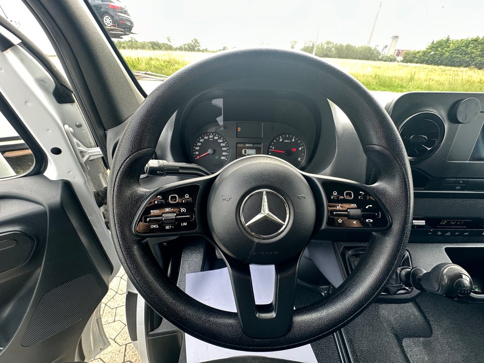 Mercedes Sprinter 317 2,0 CDi A3 Kassevogn RWD