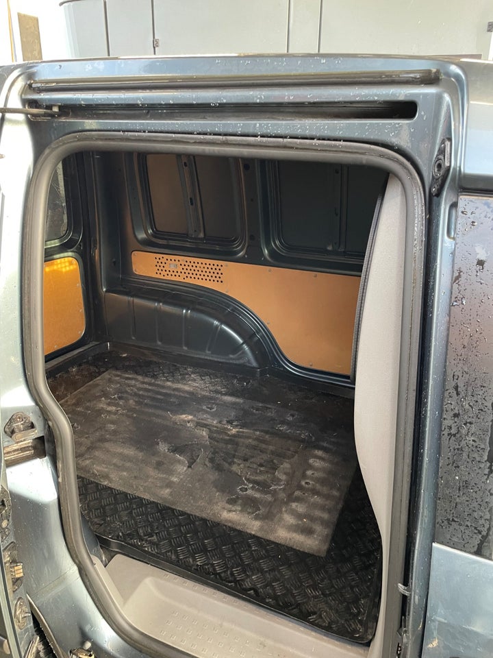 VW Caddy 2,0 SDi Life 4d