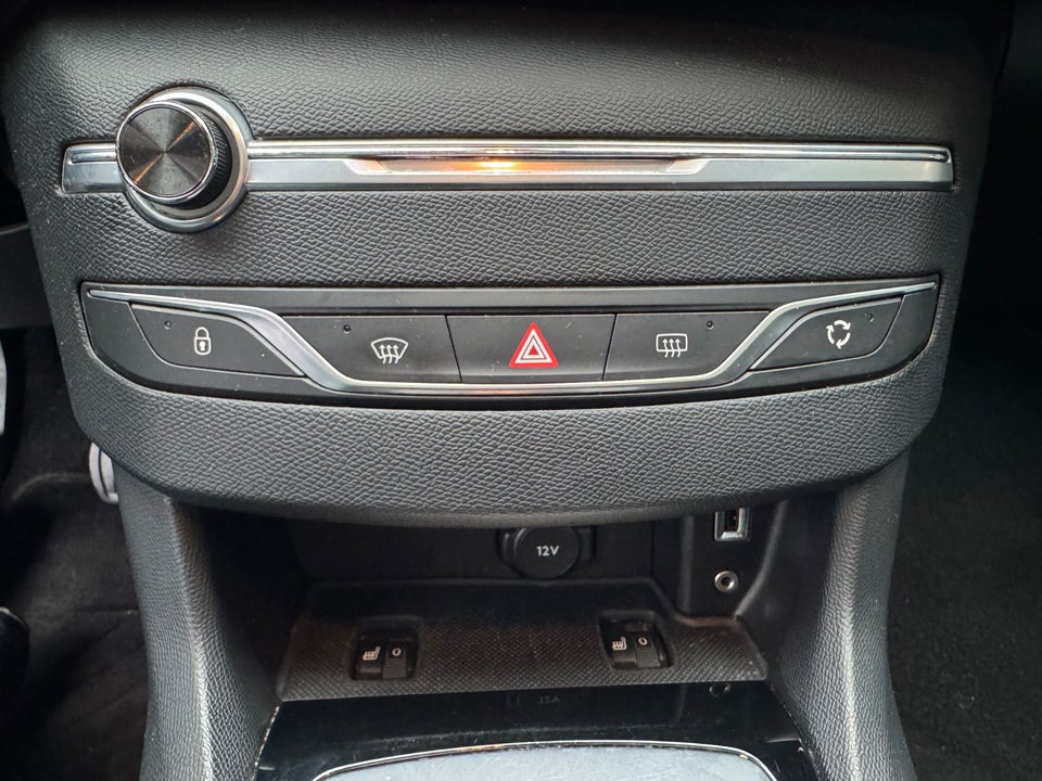 Peugeot 308 1,6 BlueHDi 120 Active 5d