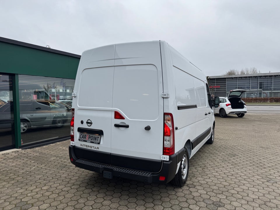 Nissan Interstar 2,0 dCi 150 L2H2 N-Connecta Van