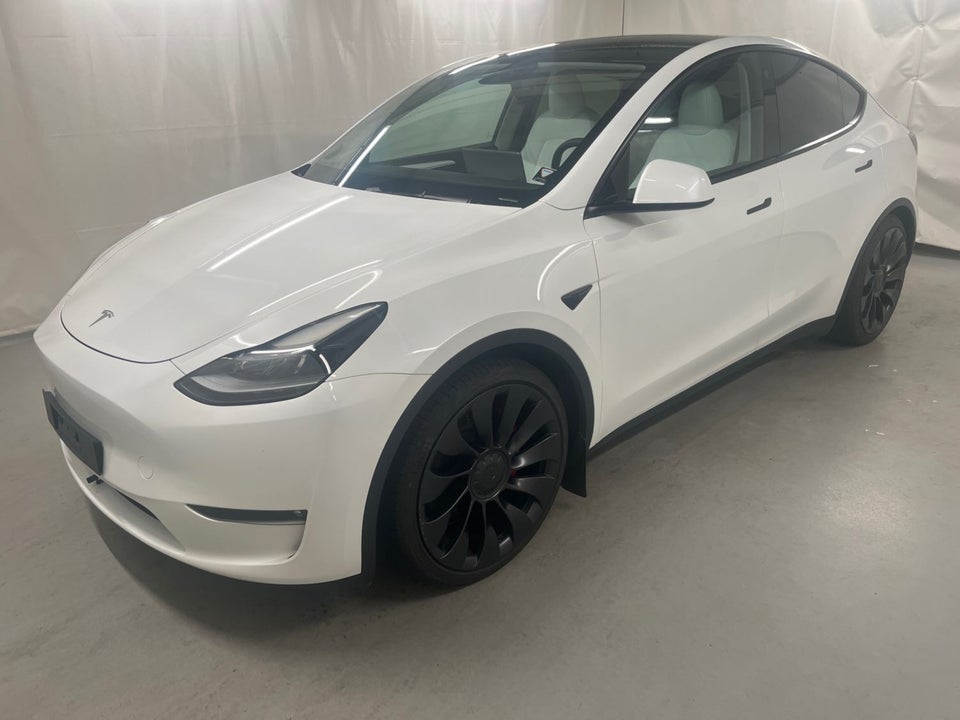 Tesla Model Y Performance AWD 5d