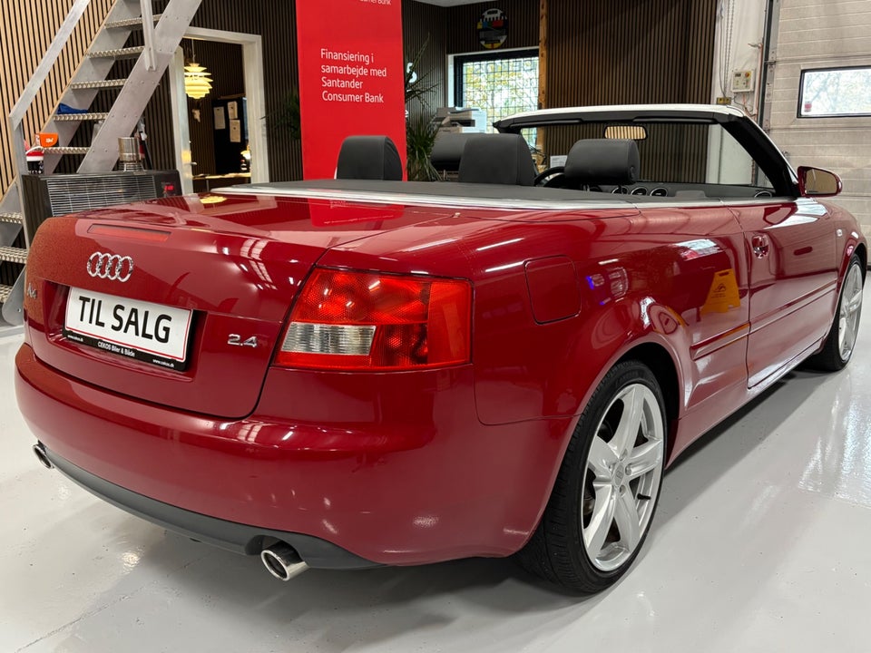 Audi A4 2,4 V6 Cabriolet Multitr. 2d