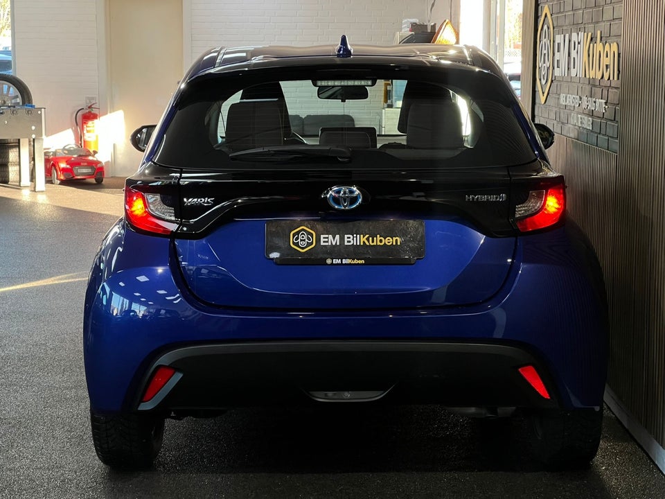Toyota Yaris 1,5 Hybrid H3 e-CVT 5d