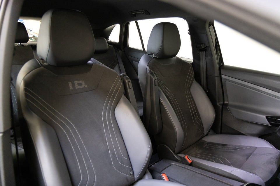 VW ID.4 77 Pro 5d