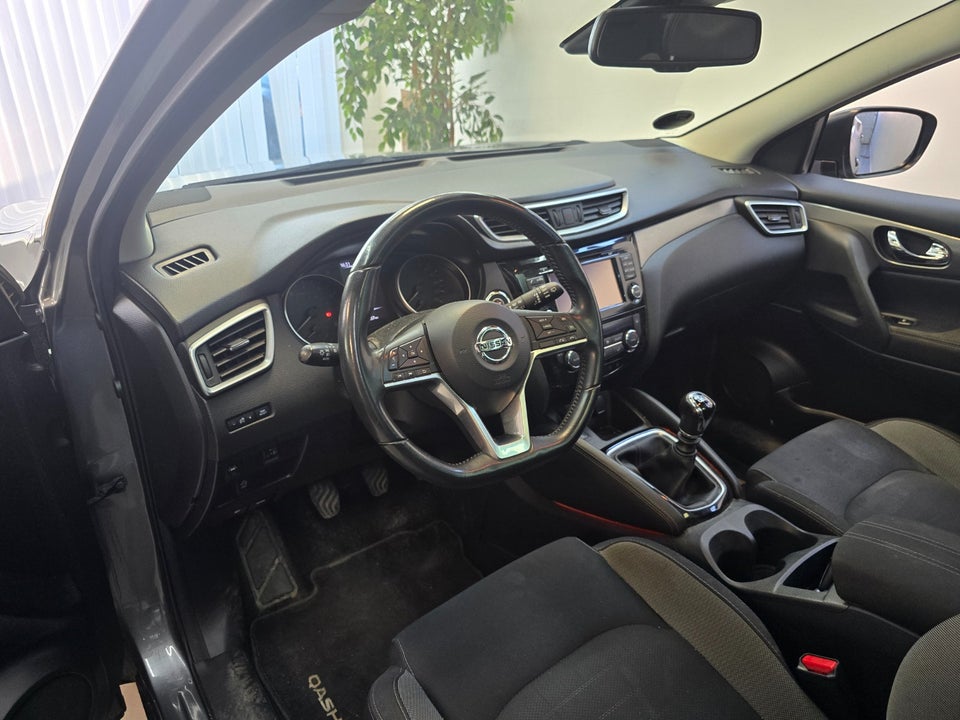 Nissan Qashqai 1,2 Dig-T 115 Visia 5d