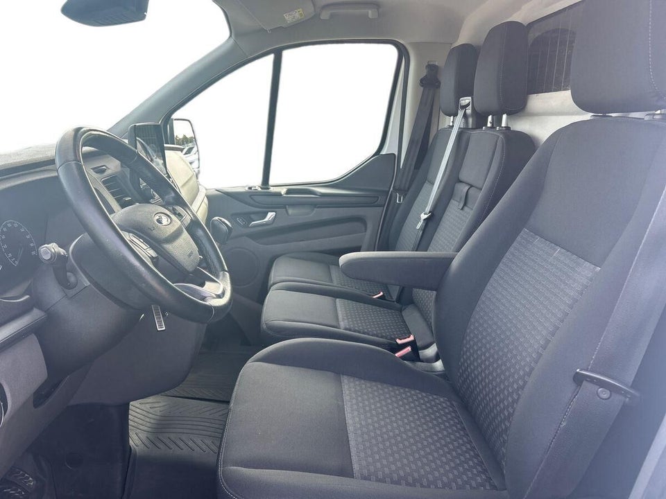 Ford Transit Custom 300 L2 2,0 TDCi 130 Trend