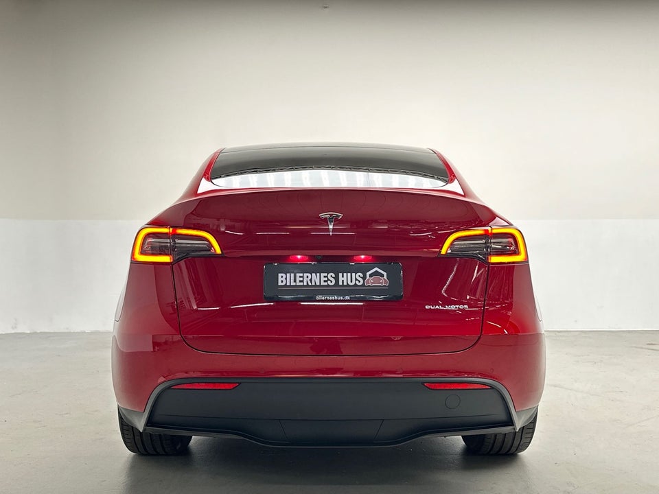 Tesla Model Y Long Range AWD 5d