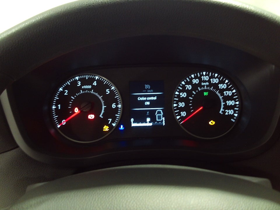 Renault Master IV T33 2,3 dCi 150 L2H2 Kassevogn