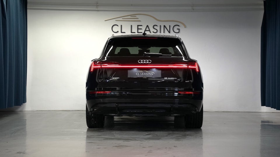 Audi e-tron 55 S-line quattro 5d