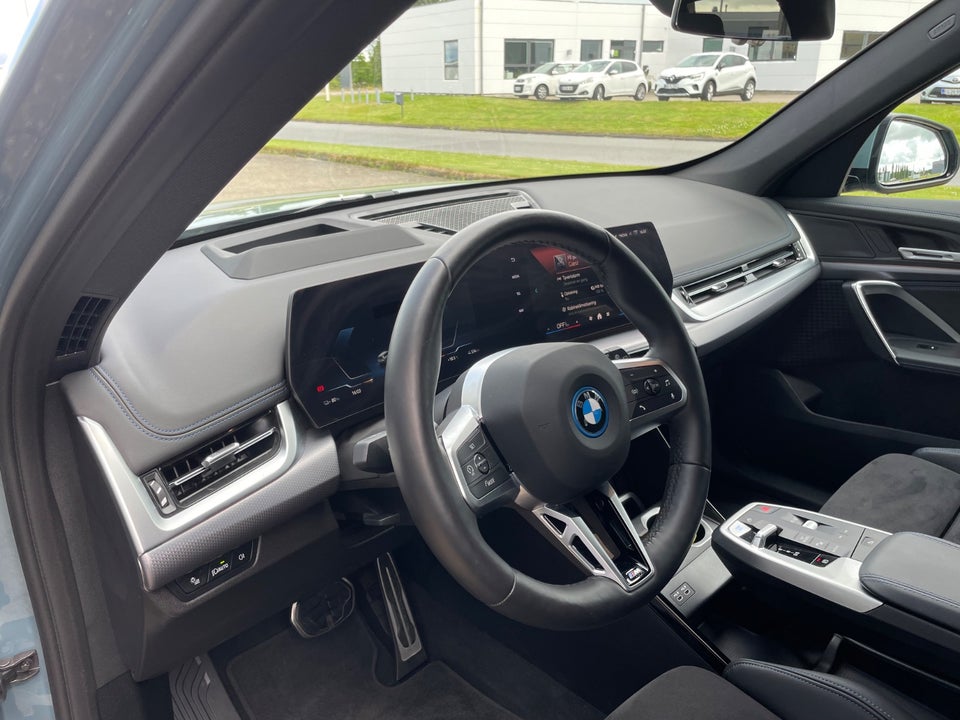 BMW iX1 eDrive20 M-Sport 5d